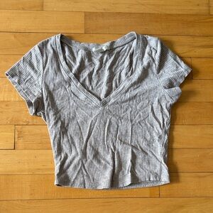 Bozzolo Gray Ribbed V-Neck Crop Top